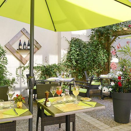 Logis Hotel Restaurant La Boule D'Or Chinon Exterior foto